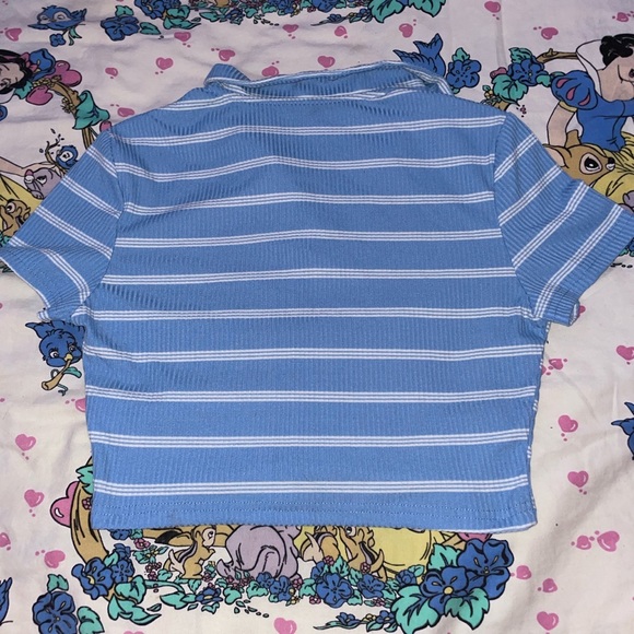 Blue and White Striped  Collard V-neck Rib-Knit Cropped Top - Picture 3 of 3